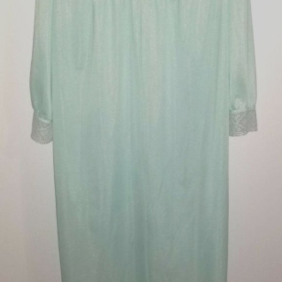 Gilbreath Vintage M Lace Womens Nightgown - Picture 12 of 12